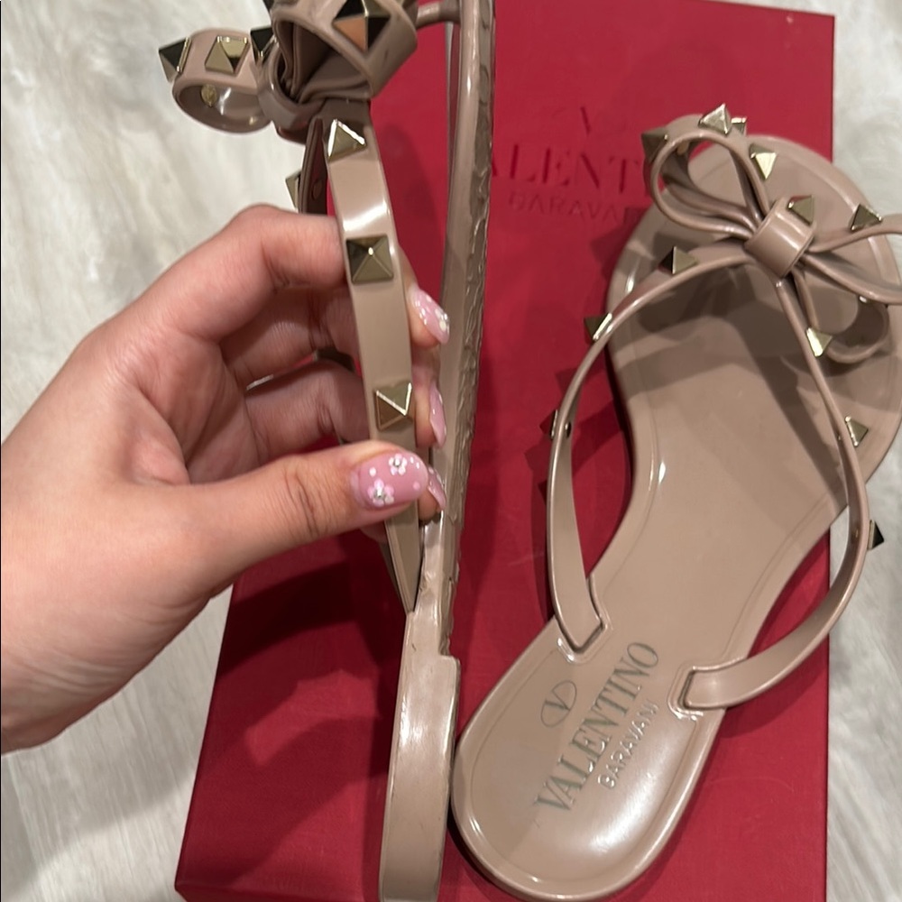 AUTHENTIC Valentino Rockstud Slippers - Picture 7 of 9